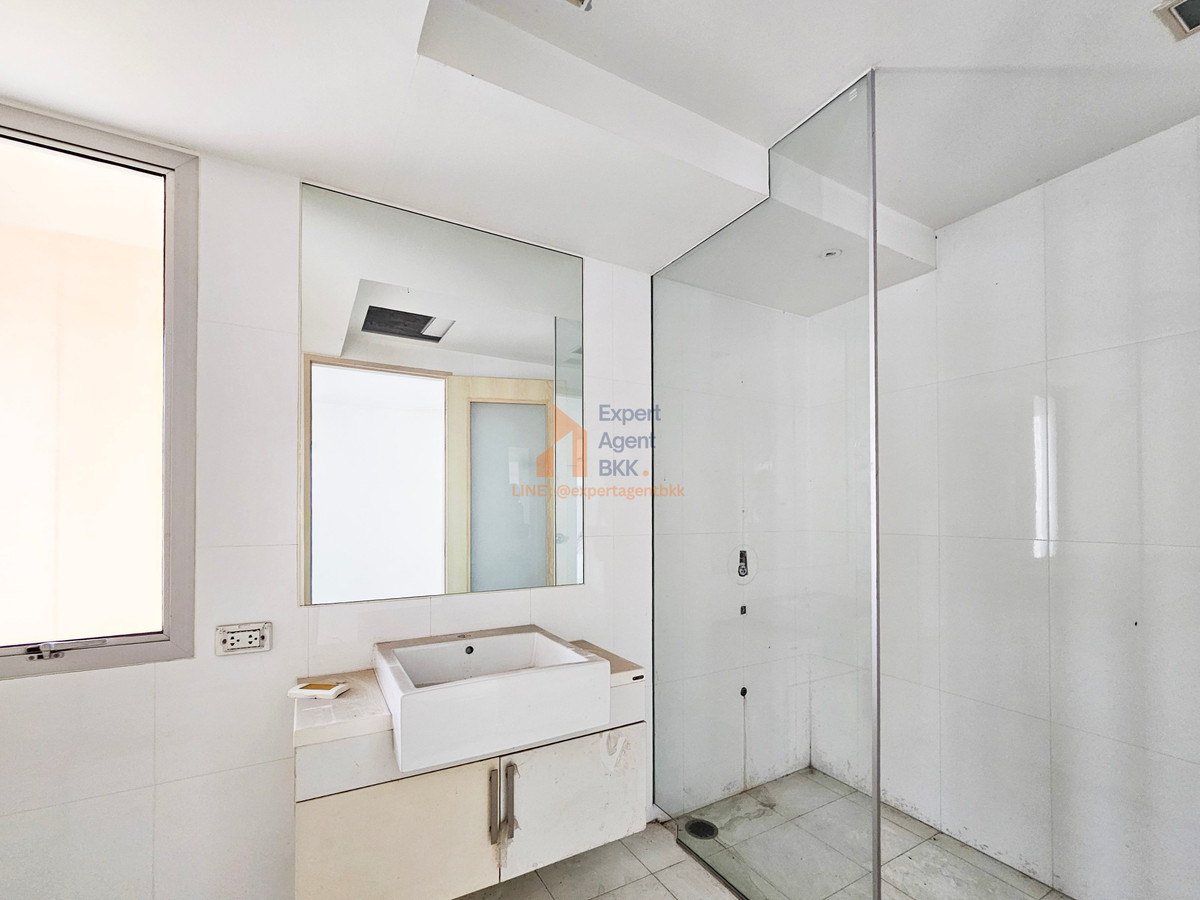 For SaleCondoRama9, Petchburi, RCA : 💎 Rare Item! Penthouse Asoke 194 sq m. Double Volume, panoramic view. For sale/SALE: My Resort Bangkok (My Resort Bangkok) - 2 bedrooms LC110