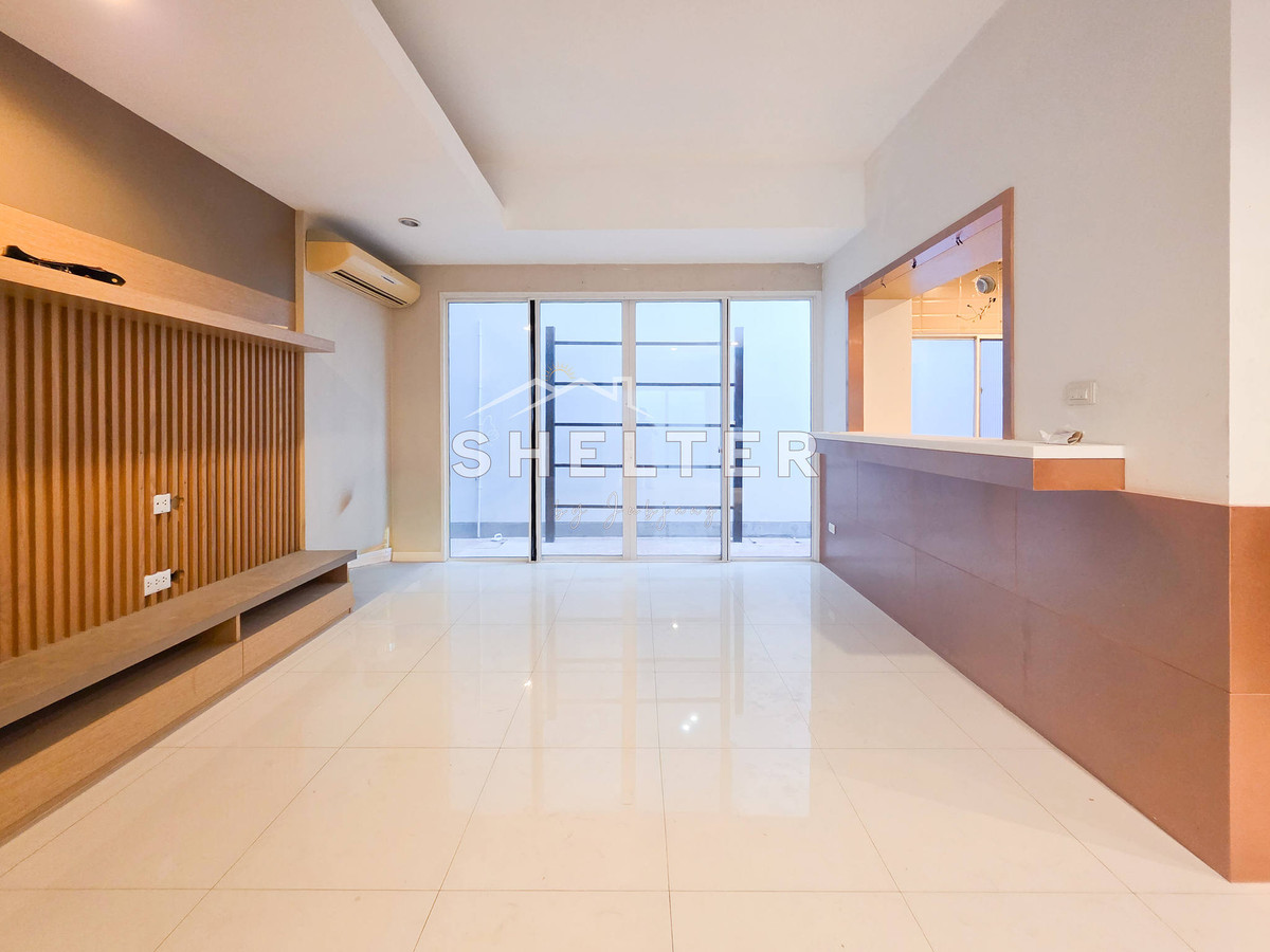 For SaleHousePattanakan, Srinakarin : 3-story detached house, modern style Project electrical wires into the ground Near The Nine and ABAC 🏠