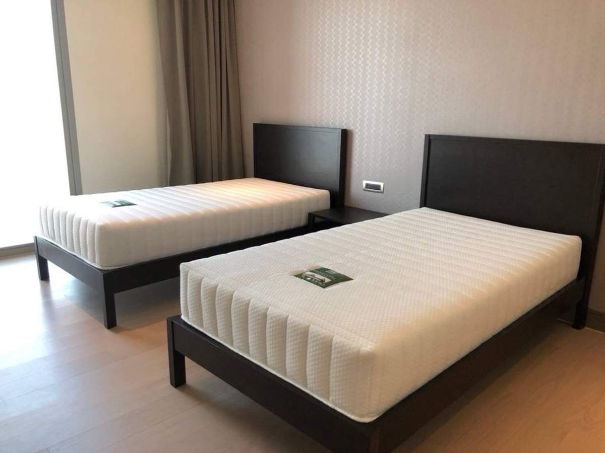 ขายคอนโดวงเวียนใหญ่ เจริญนคร : The Residence at Mandarin Oriental 3b3b 150mb