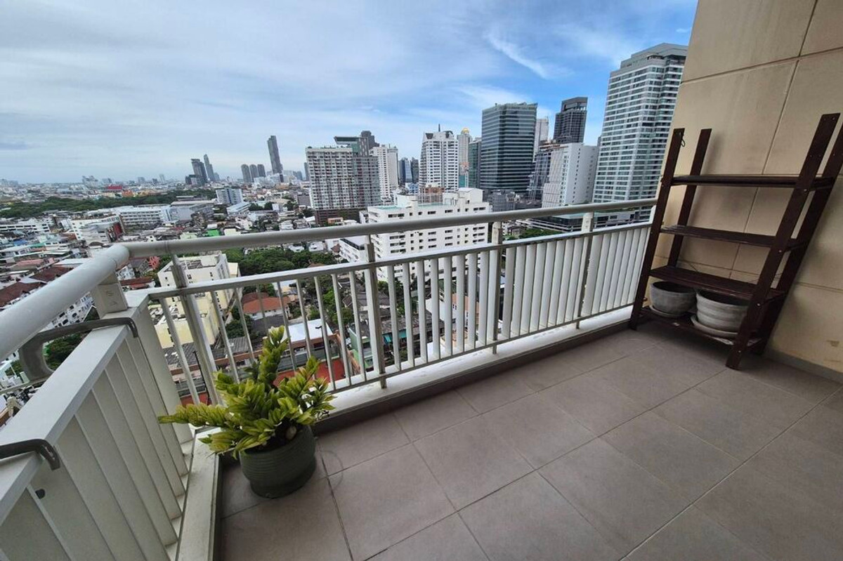 CondoSathorn, Narathiwat : 🔥 For Sale - Rent !! nice view, corner room, Rare item!! 🔥 Code C20260200008..........The Empire Place, 2 bedroom, 2 bathroom, high floor 11++, furnished, ready to move in, Special Deal!!📣📣