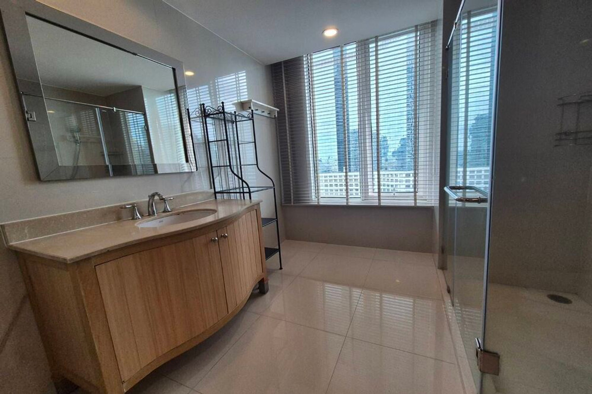 CondoSathorn, Narathiwat : 🔥 For Sale - Rent !! nice view, corner room, Rare item!! 🔥 Code C20260200008..........The Empire Place, 2 bedroom, 2 bathroom, high floor 11++, furnished, ready to move in, Special Deal!!📣📣