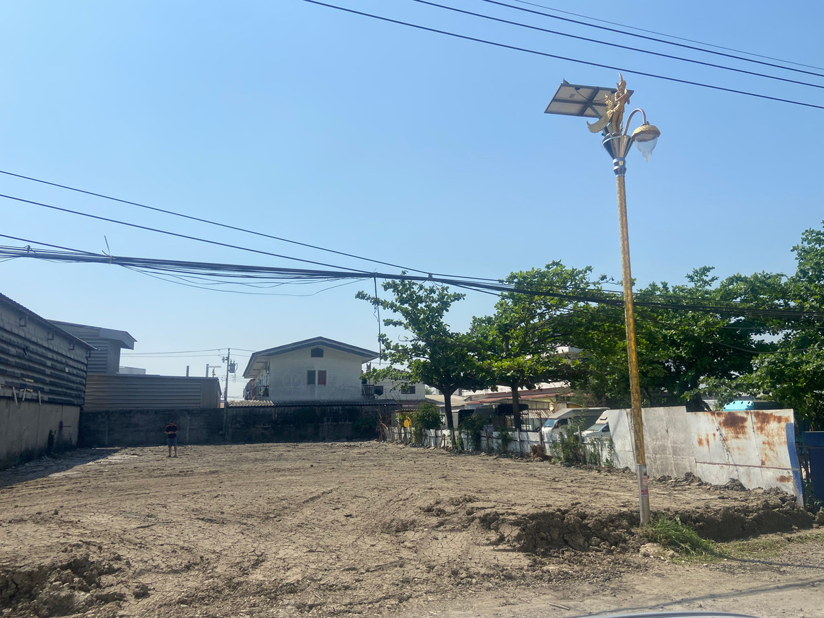 ให้เช่าที่ดินลาดกระบัง สุวรรณภูมิ : ให้เช่าที่ดินถมแล้ว 180 ตารางวา (5 กิโลเมตรจากสนามบินสุวรรณภูมิ)