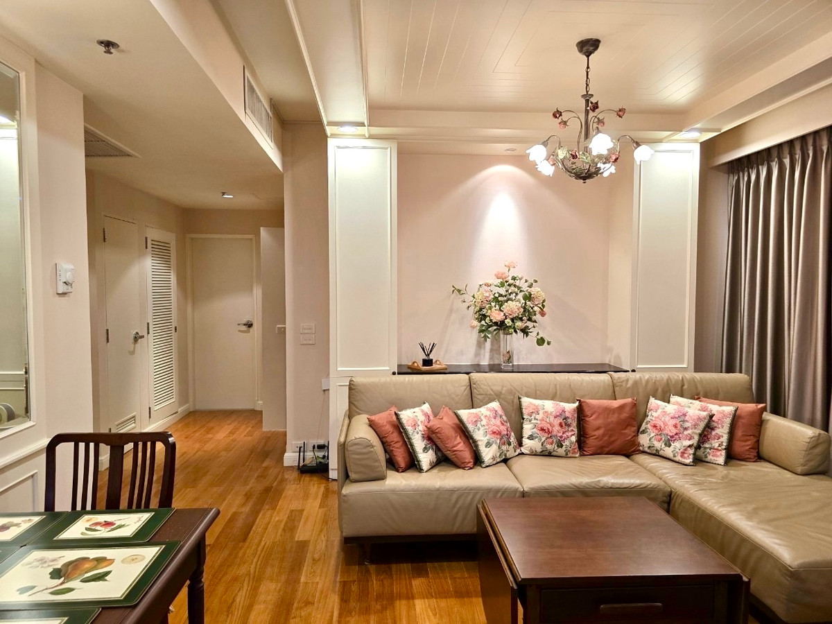 ขายคอนโดวิทยุ ชิดลม หลังสวน : Langsuan Ville: 1+1 bed 1bath 97.05sqm. 17,000,000 transfer fee 50/50 Am: 0656199198