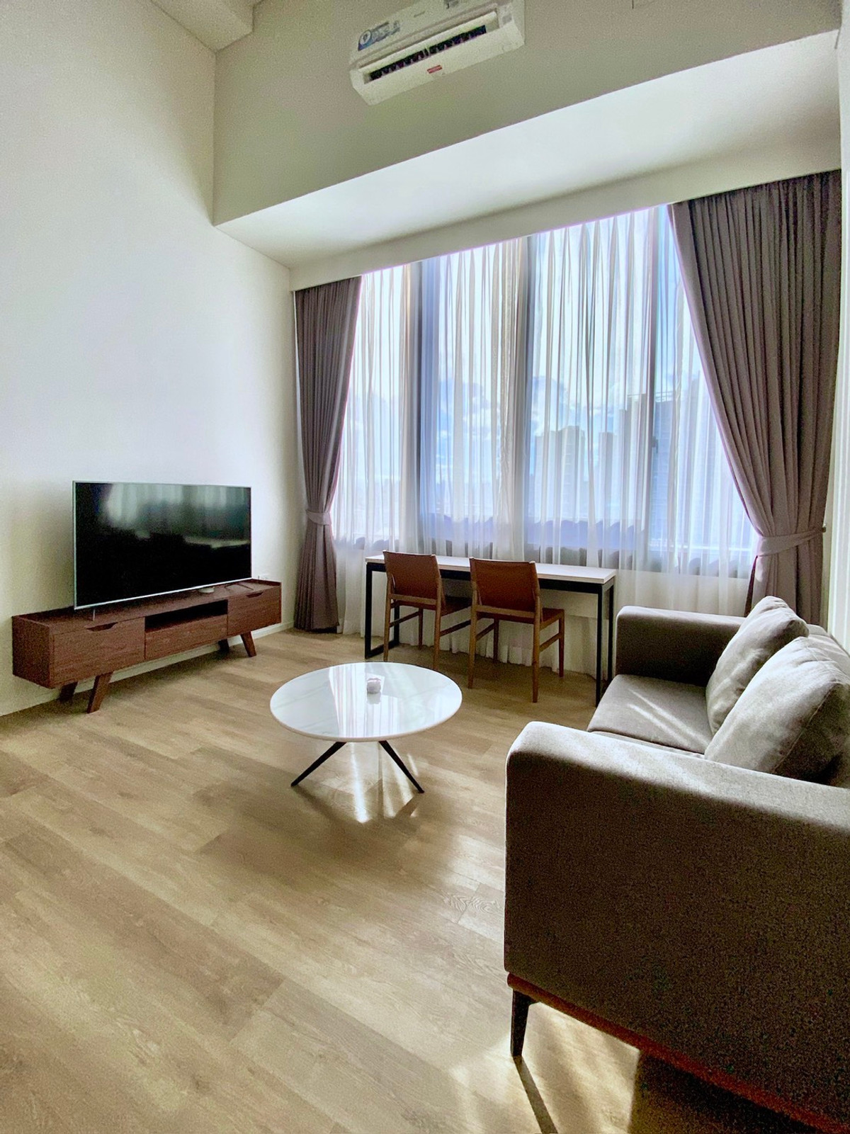 ให้เช่าคอนโดอ่อนนุช อุดมสุข : 🌆 ให้เช่าห้อง Duplex วิวเมืองกว้าง Siamese 87 | เฟอร์ครบ พร้อมอยู่