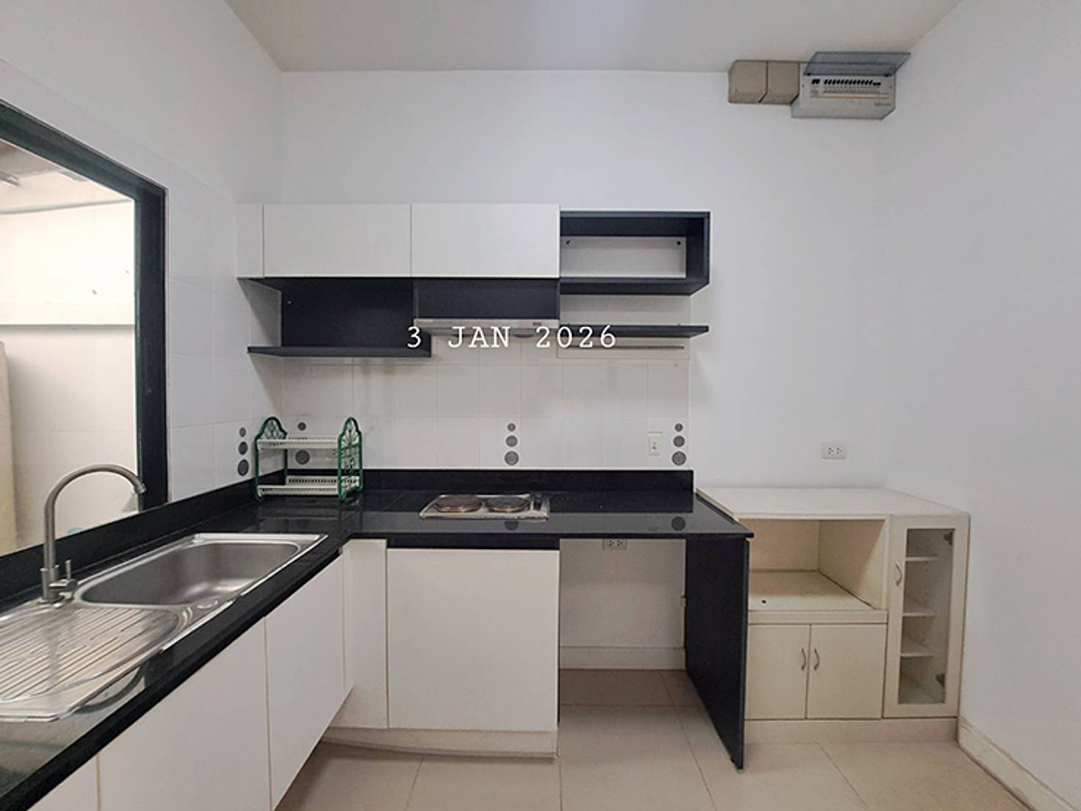 ขายทาวน์โฮมท่าพระ ตลาดพลู วุฒากาศ : ขายทาวน์โฮม 3 ชั้น ซิกเนเจอร์ กัลปพฤกษ์ (Sixnature Kalapapruek) บ้านสวย สภาพดี โซนหน้าโครงการ ถนนกว้าง 