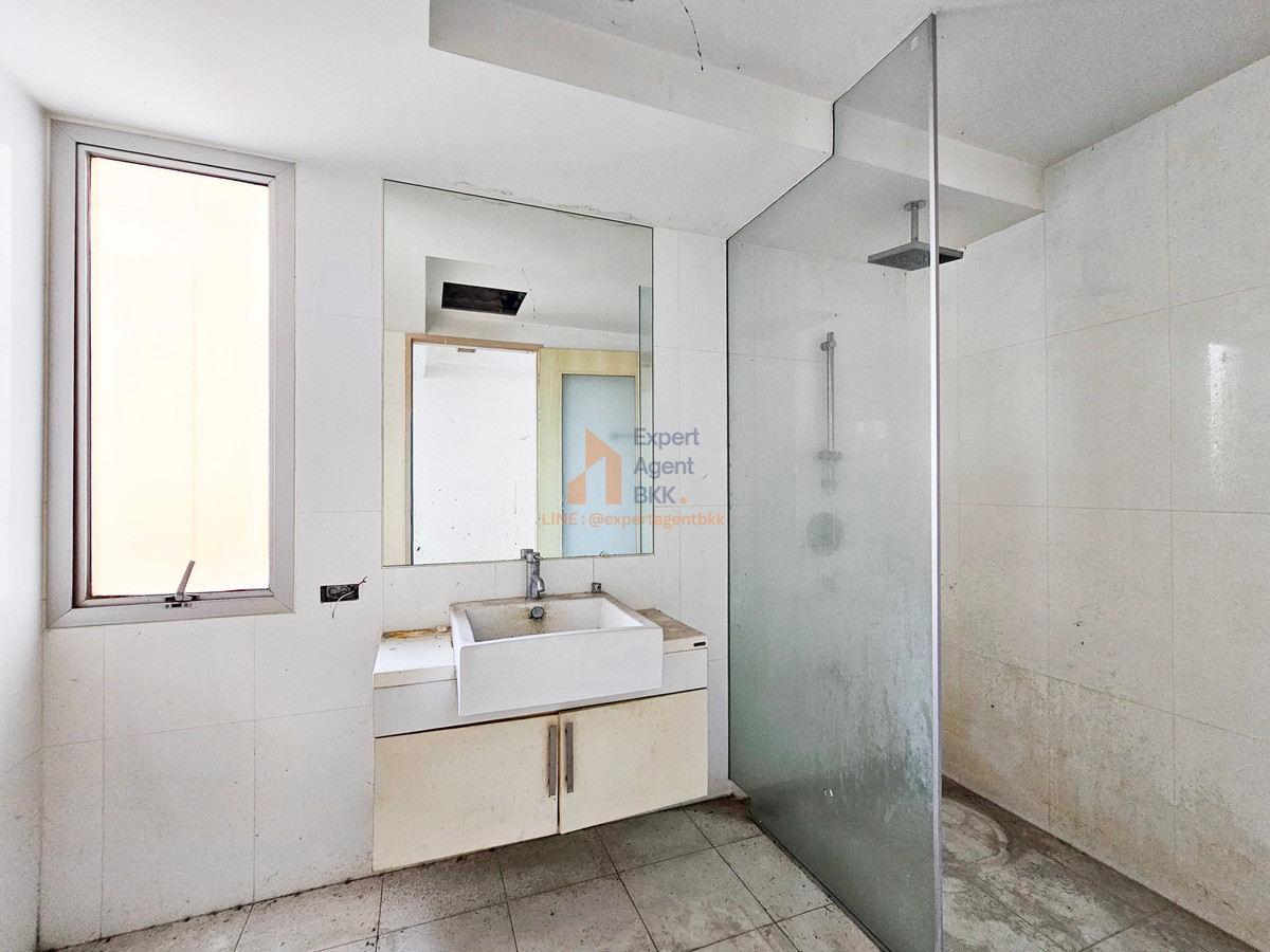 For SaleCondoRama9, Petchburi, RCA : 💎 Rare Item! Penthouse Asoke 194 sq m. Double Volume, panoramic view. For sale/SALE: My Resort Bangkok (My Resort Bangkok) - 2 bedrooms LC110