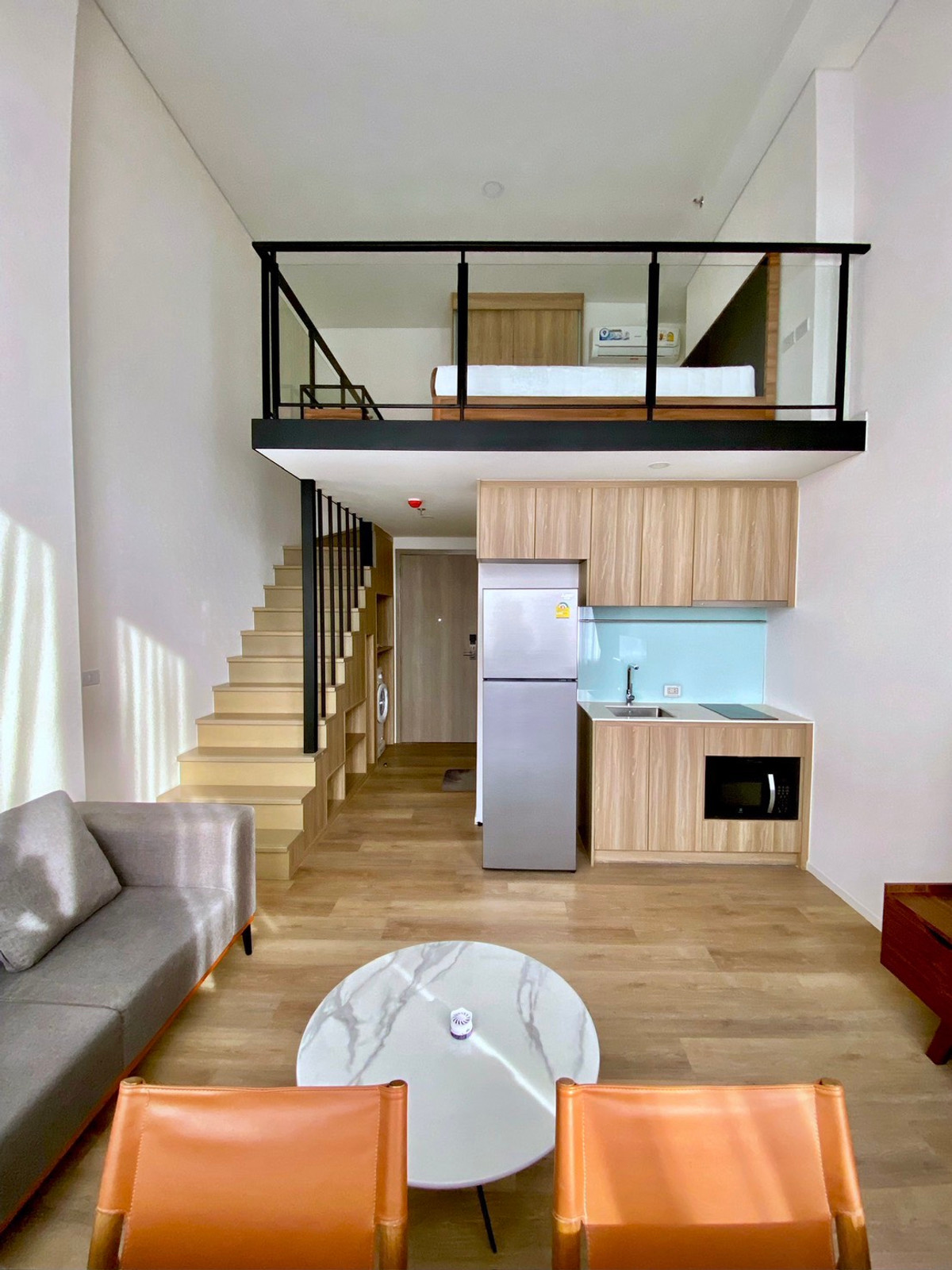 ให้เช่าคอนโดอ่อนนุช อุดมสุข : 🌆 ให้เช่าห้อง Duplex วิวเมืองกว้าง Siamese 87 | เฟอร์ครบ พร้อมอยู่