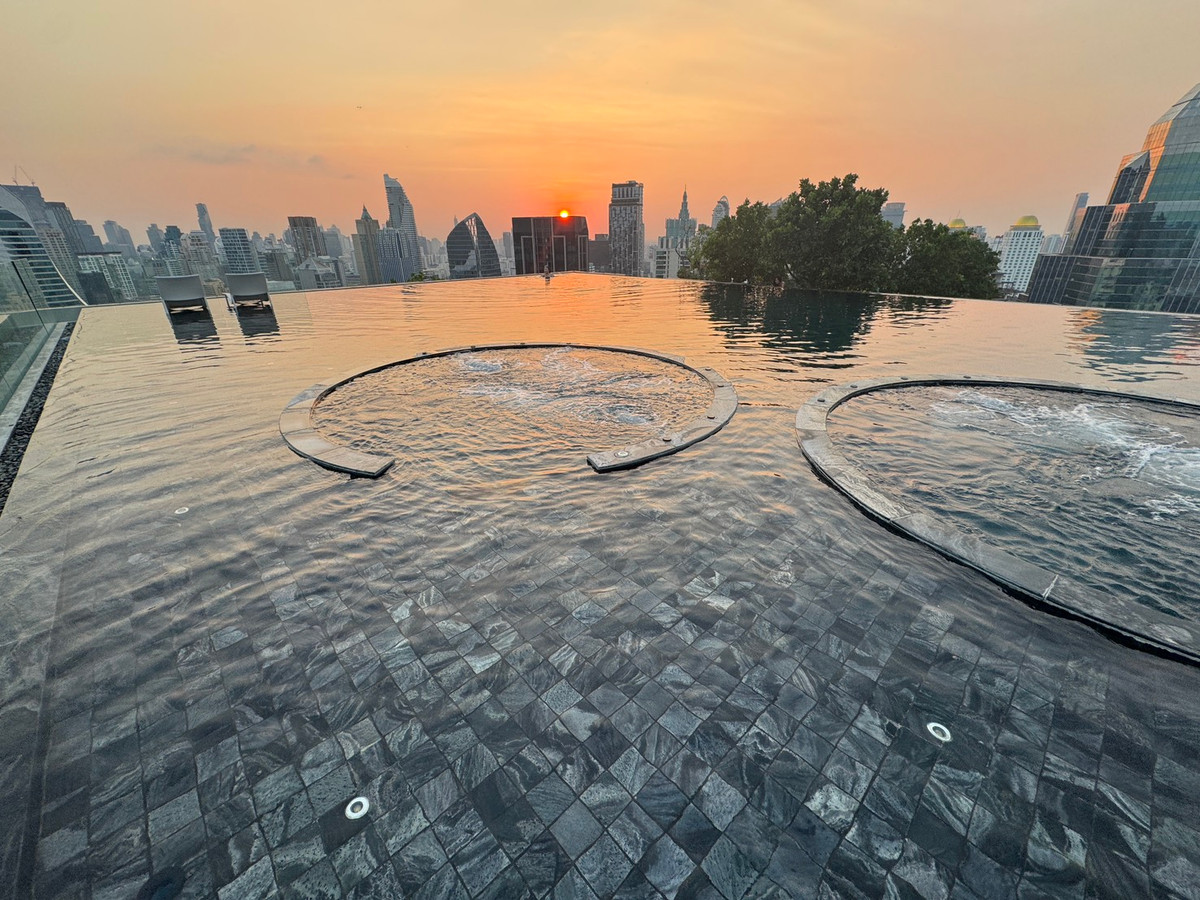 For RentCondoWitthayu, Chidlom, Langsuan, Ploenchit : For Rent: Life One Wireless Condo (Rt-01)