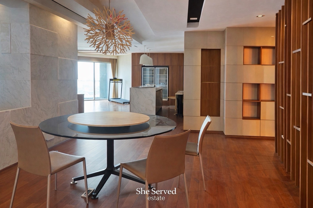 For RentCondoRama9, Petchburi, RCA : ◈ Belle Grand Rama 9 ◈ 6 bedrooms (3 master bedrooms with en-suite bathrooms)• 5 bathrooms