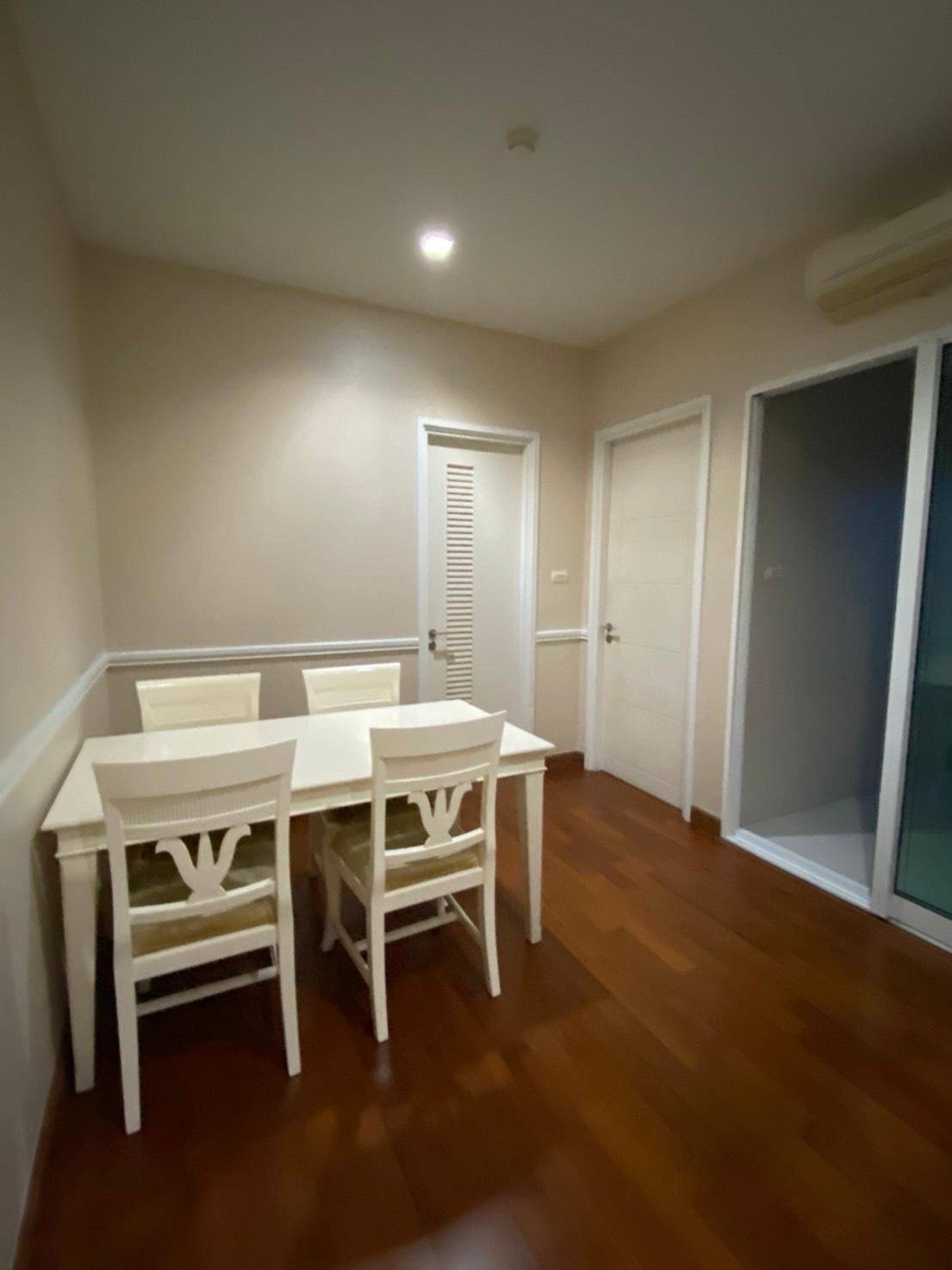 ให้เช่าคอนโดสาทร นราธิวาส : Ivy Sathorn 2b2b 80sqm 32k