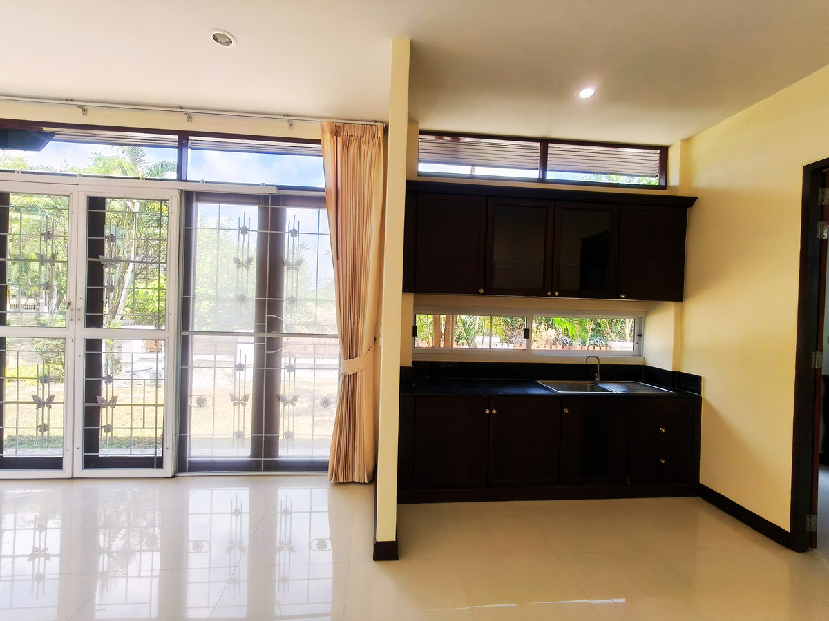 ขายบ้านระยอง : ⛳️ ขายบ้านหรูสไตล์รีสอร์ท ติดสนามกอล์ฟ Eastern Star ระยอง บนที่ดินผืนใหญ่ 880 ตร.ว. ชีวิตพักผ่อนระดับ Exclusive ที่คุณครอบครองได้