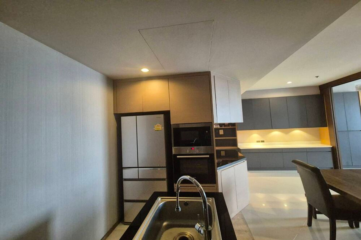 CondoSathorn, Narathiwat : 🔥 For Sale - Rent !! nice view, corner room, Rare item!! 🔥 Code C20260200008..........The Empire Place, 2 bedroom, 2 bathroom, high floor 11++, furnished, ready to move in, Special Deal!!📣📣