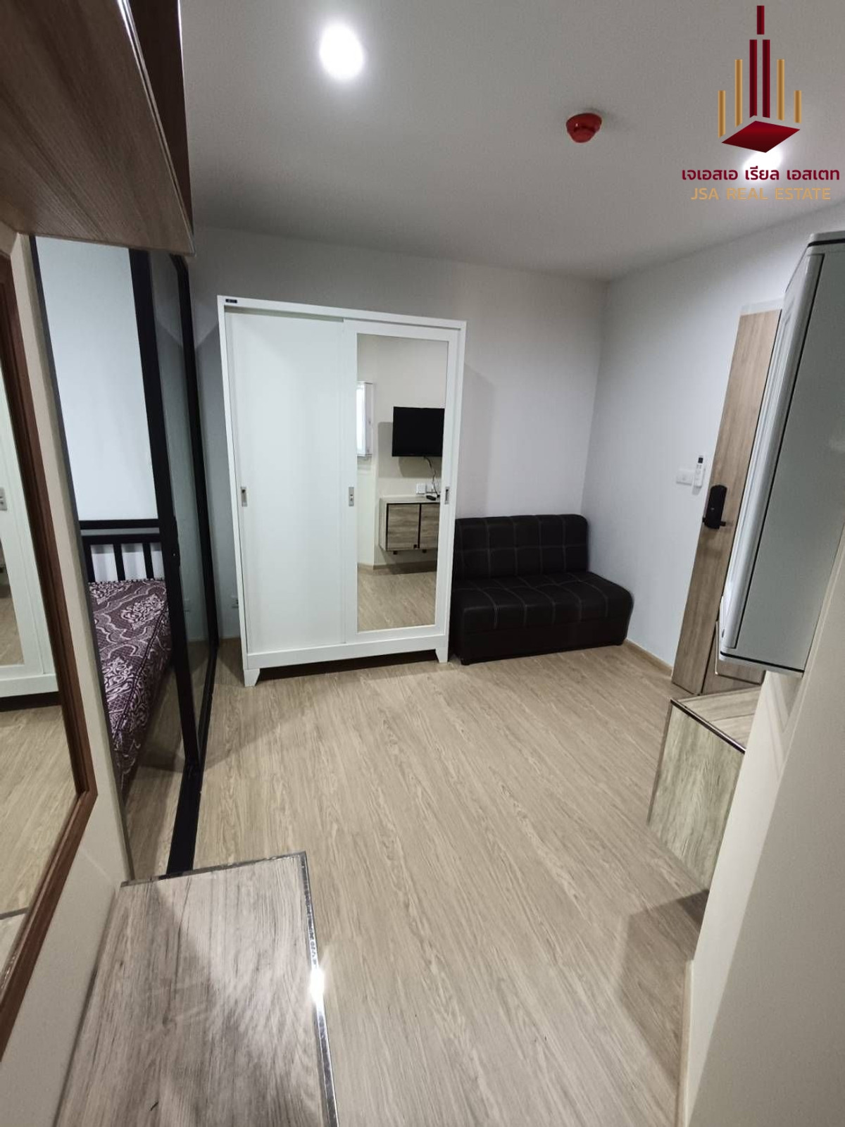 For RentCondoRatchadapisek, Huaikwang, Suttisan : ✨ For Rent: The Excel Ratchada 18 Condo ✨ 💰 Only 16,000 THB/month