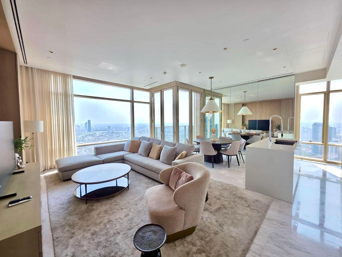 ให้เช่าคอนโดสาทร นราธิวาส : Four Season Private Residences: 2bed 3bath 123sqm 4XFl 260,000/mth Am: 0656199198