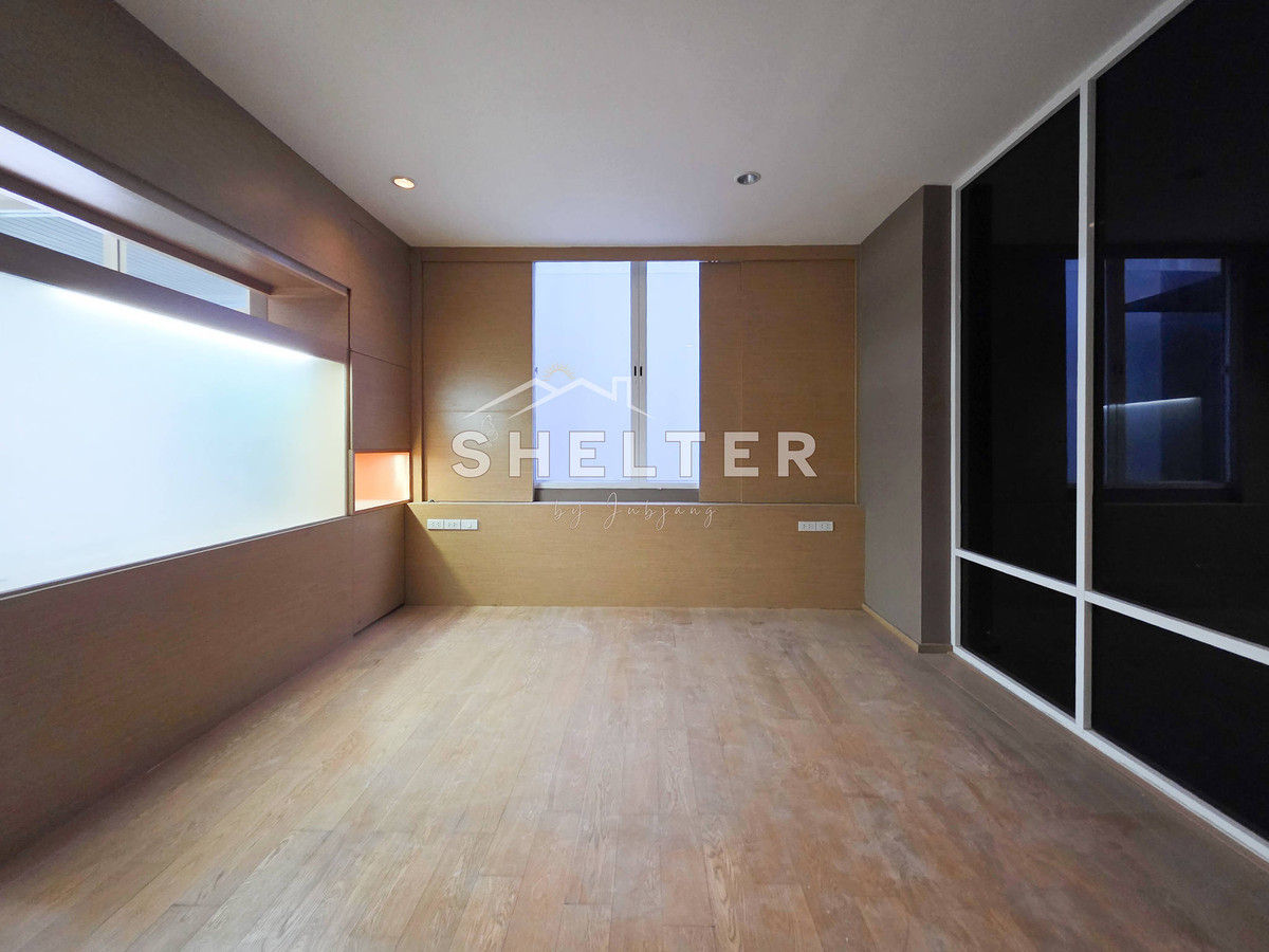 For SaleHousePattanakan, Srinakarin : 3-story detached house, modern style Project electrical wires into the ground Near The Nine and ABAC 🏠