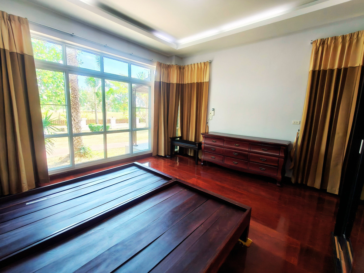 ขายบ้านระยอง : ⛳️ ขายบ้านหรูสไตล์รีสอร์ท ติดสนามกอล์ฟ Eastern Star ระยอง บนที่ดินผืนใหญ่ 880 ตร.ว. ชีวิตพักผ่อนระดับ Exclusive ที่คุณครอบครองได้