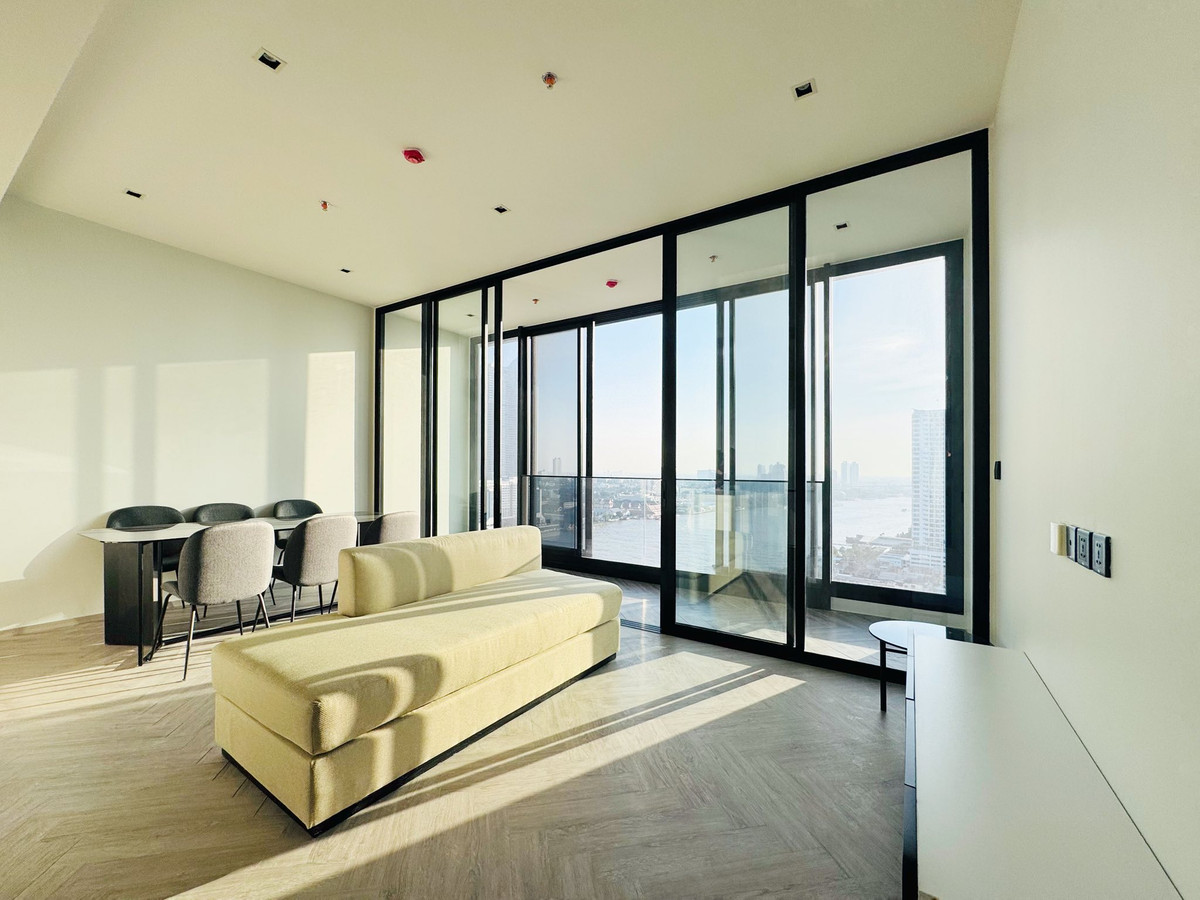 For SaleCondoWongwianyai, Charoennakor : Chapter Charoen Nakhon - Riverside Wake up early and see the curve of the Chao Phraya River. Tea and coffee are more delicious without explanation.