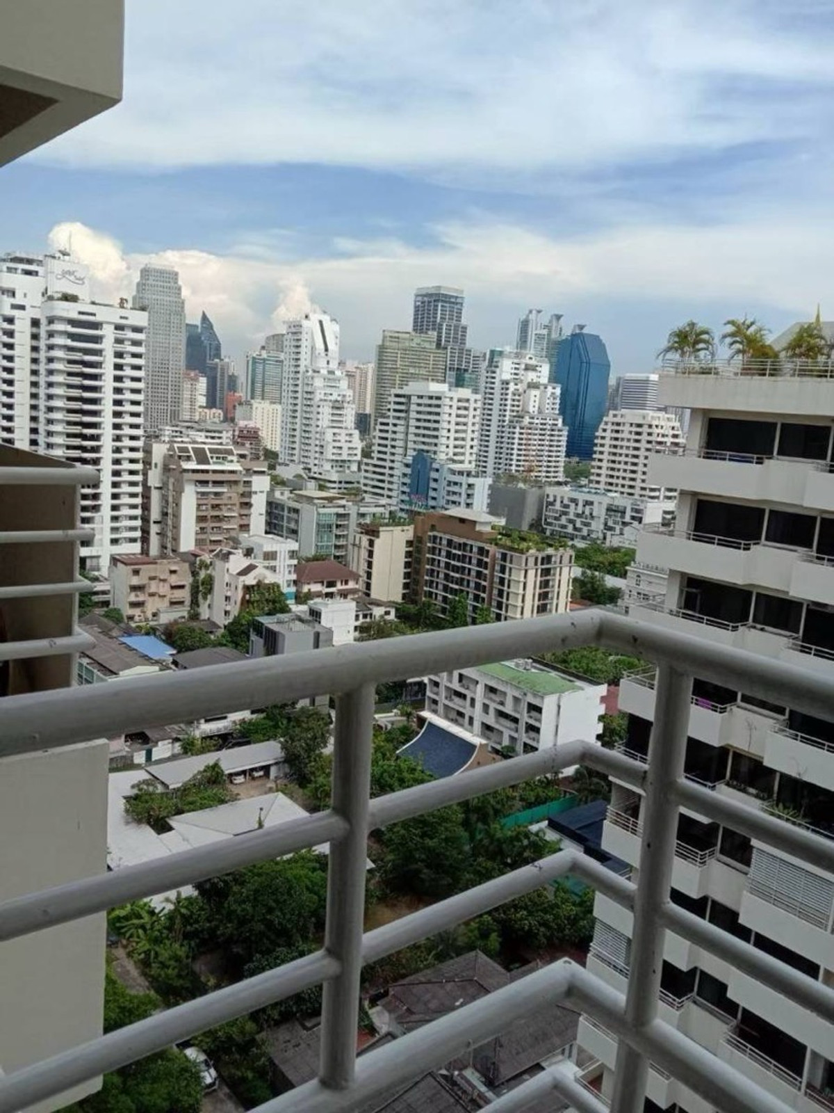 ให้เช่าคอนโดสุขุมวิท อโศก ทองหล่อ : Saranjai Mansion  Sukhumvit 6 BTS nana