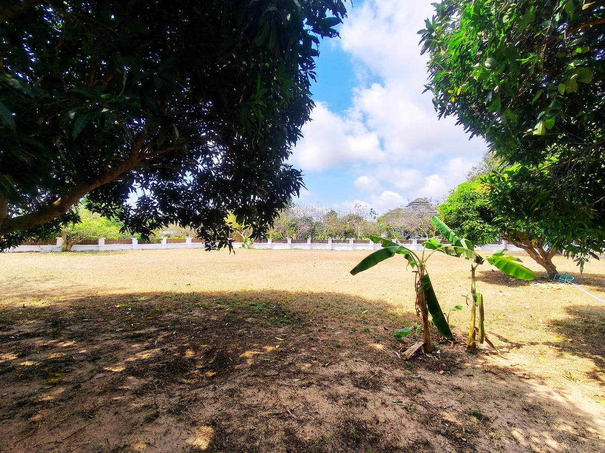 ขายบ้านระยอง : ⛳️ ขายบ้านหรูสไตล์รีสอร์ท ติดสนามกอล์ฟ Eastern Star ระยอง บนที่ดินผืนใหญ่ 880 ตร.ว. ชีวิตพักผ่อนระดับ Exclusive ที่คุณครอบครองได้