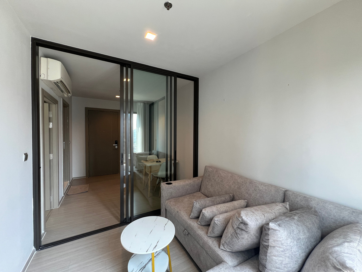 For RentCondoRama9, Petchburi, RCA : Spacious 1BR at Life Asoke-Rama 9 | 35sqm | Floor 20 | 300m to MRT | 20,500 THB