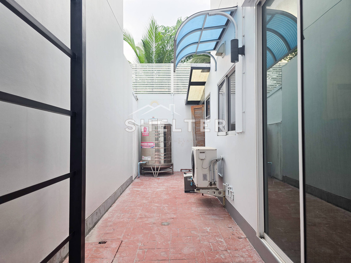 For SaleHousePattanakan, Srinakarin : 3-story detached house, modern style Project electrical wires into the ground Near The Nine and ABAC 🏠