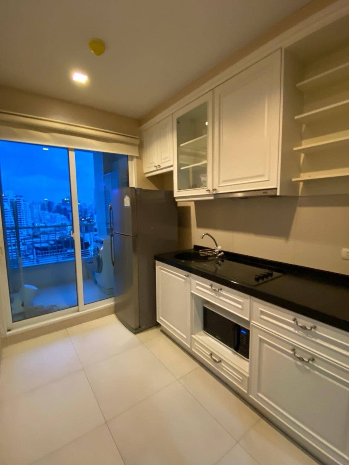 ให้เช่าคอนโดสาทร นราธิวาส : Ivy Sathorn 2b2b 80sqm 32k