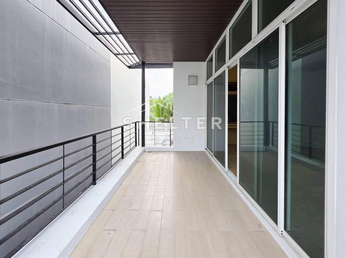 For SaleHousePattanakan, Srinakarin : 3-story detached house, modern style Project electrical wires into the ground Near The Nine and ABAC 🏠