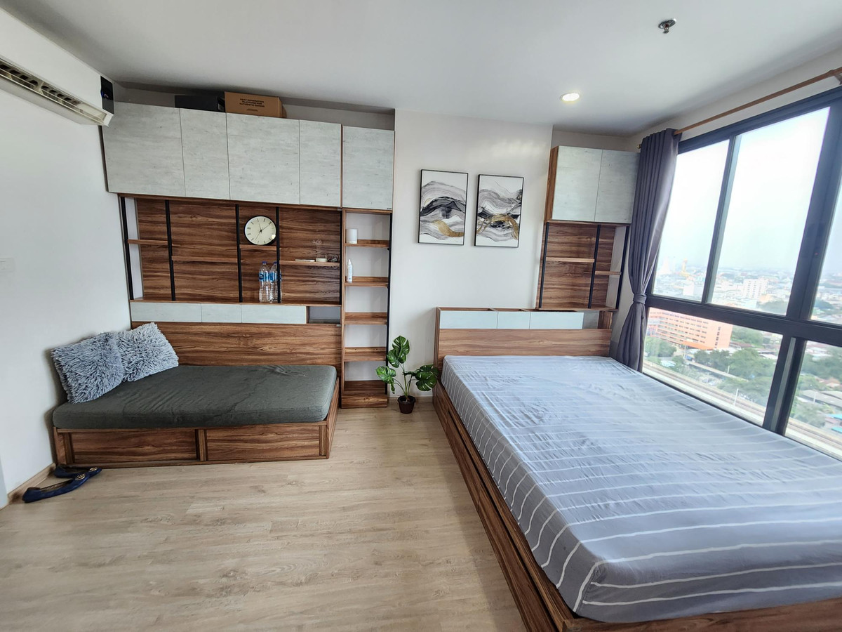 For RentCondoThaphra, Talat Phlu, Wutthakat : Condo for rent, Ideo Sathorn Thapra (Ideo Sathorn Thapra), next to BTS Pho Nimit, with furniture + washing machine, only 9,000 baht.