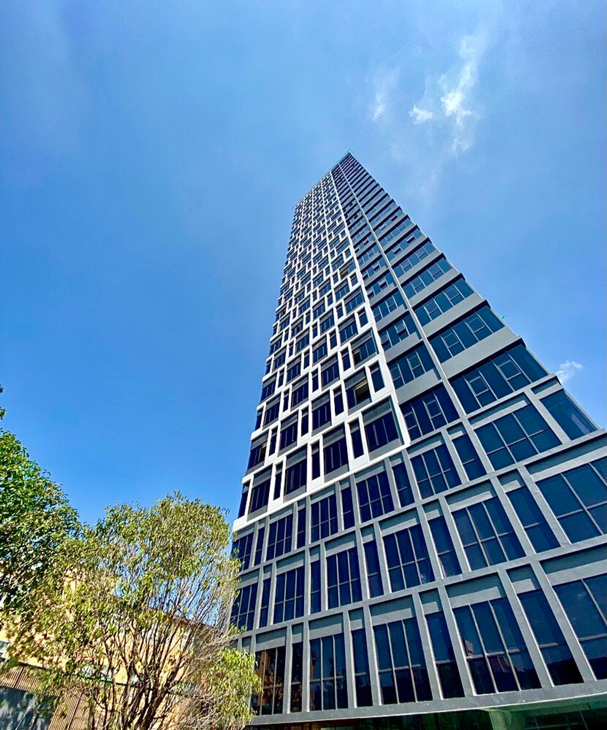 ให้เช่าคอนโดอ่อนนุช อุดมสุข : 🌆 ให้เช่าห้อง Duplex วิวเมืองกว้าง Siamese 87 | เฟอร์ครบ พร้อมอยู่