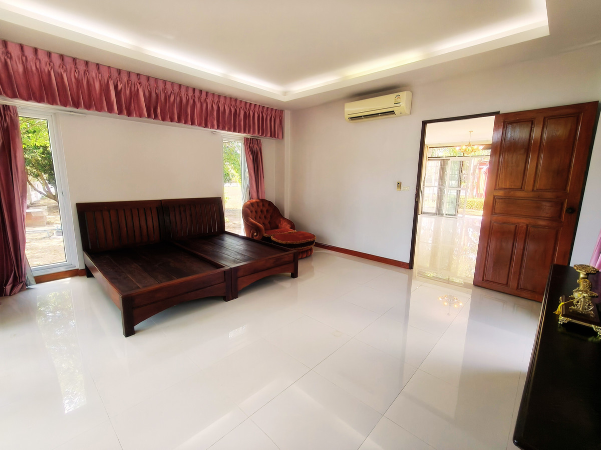 ขายบ้านระยอง : ⛳️ ขายบ้านหรูสไตล์รีสอร์ท ติดสนามกอล์ฟ Eastern Star ระยอง บนที่ดินผืนใหญ่ 880 ตร.ว. ชีวิตพักผ่อนระดับ Exclusive ที่คุณครอบครองได้