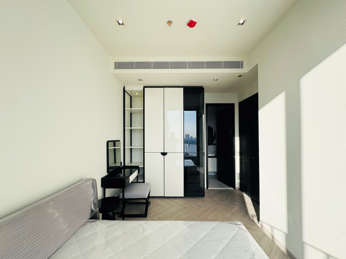 For SaleCondoWongwianyai, Charoennakor : Chapter Charoen Nakhon - Riverside Wake up early and see the curve of the Chao Phraya River. Tea and coffee are more delicious without explanation.