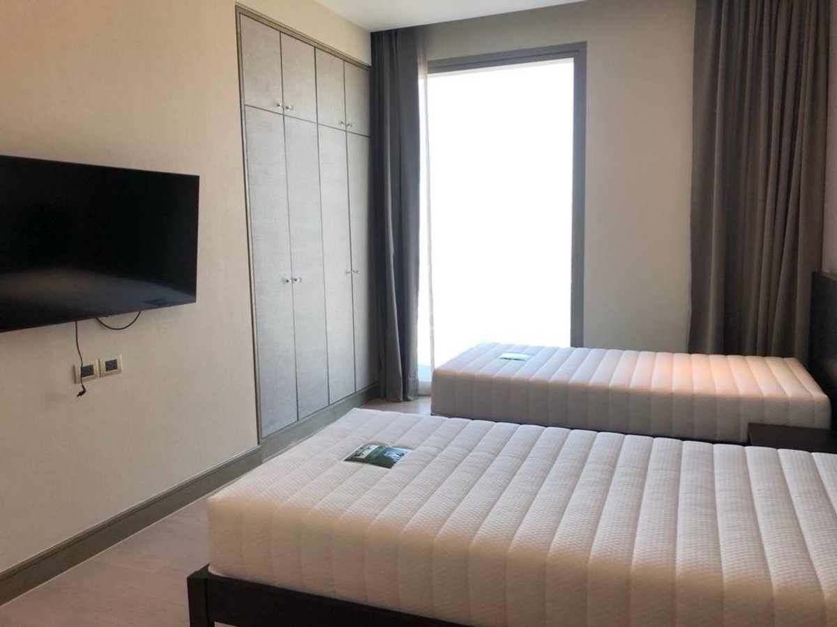 ขายคอนโดวงเวียนใหญ่ เจริญนคร : The Residence at Mandarin Oriental 3b3b 150mb