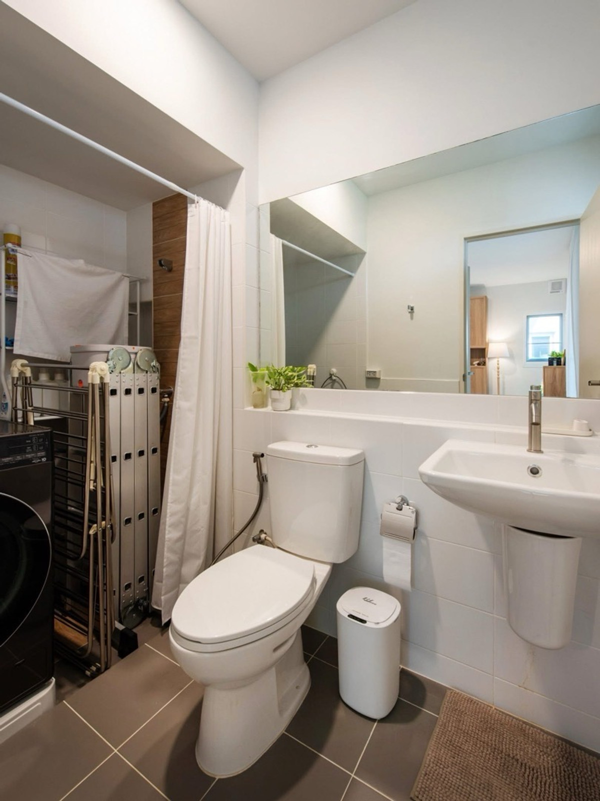 For RentSamut Prakan,Samrong : Semi-detached house for rent, lots of space, fully furnished, has a Home Automation system, highly convenient, near Mega Bangna mall, Grand Pleno Mega Bangna Village, ready to move in ✨