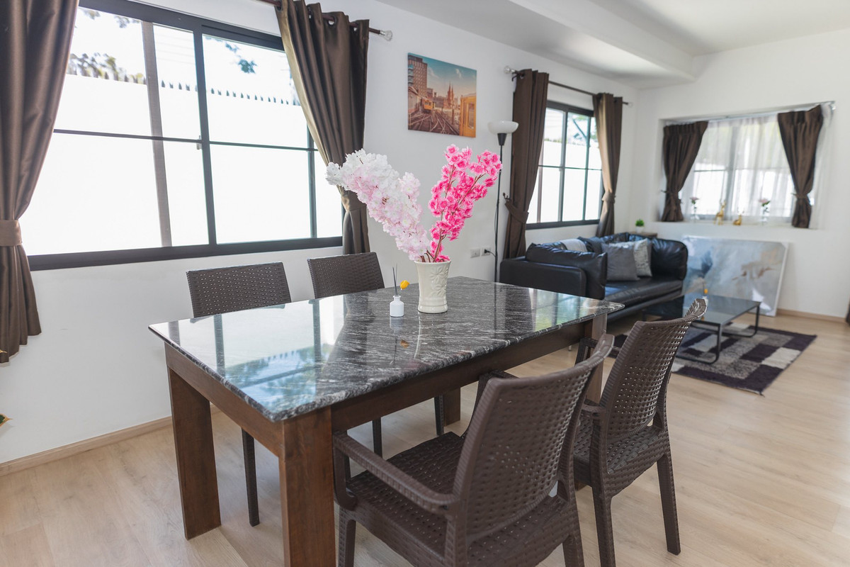 TownhomeBangna, Bearing, Lasalle : For Rent: Indy 5 Bangna Km.7, Price: 59,000 THB (Also available for Sale at 6.79 Million THB) [MKh260204]