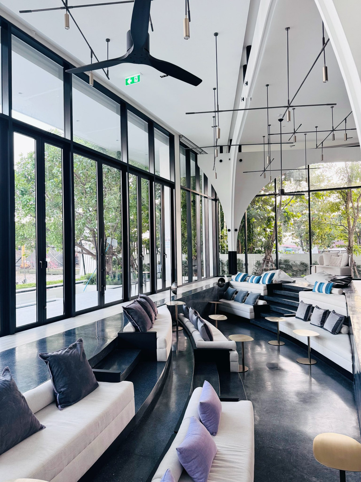 For SaleCondoWongwianyai, Charoennakor : Chapter Charoen Nakhon - Riverside Wake up early and see the curve of the Chao Phraya River. Tea and coffee are more delicious without explanation.