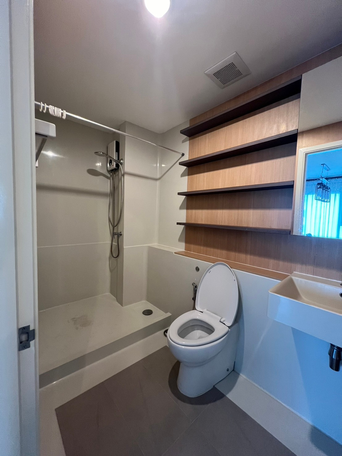 ให้เช่าคอนโดท่าพระ ตลาดพลู วุฒากาศ : *FOR RENT* Aspire สาทร-ท่าพระ ห้องสวย  ติด BTS ตลาดพลู พร้อมเข้าอยู่