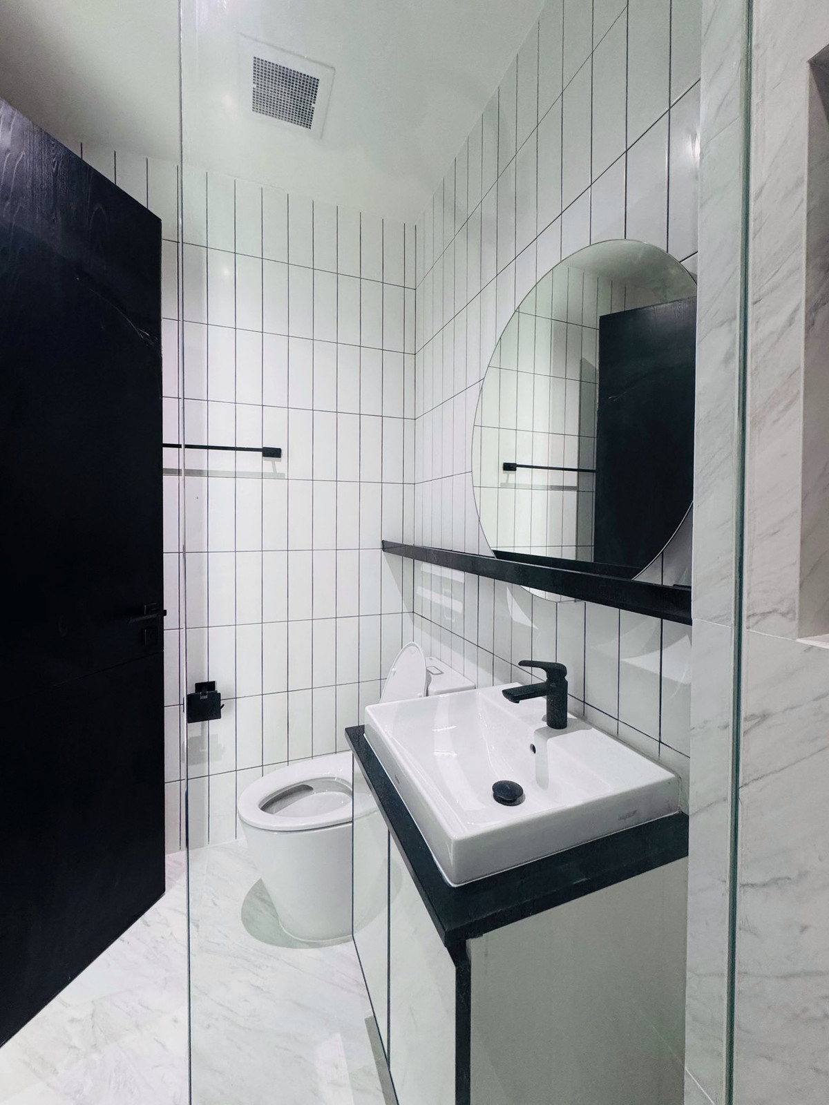 For SaleCondoWongwianyai, Charoennakor : Chapter Charoen Nakhon - Riverside Wake up early and see the curve of the Chao Phraya River. Tea and coffee are more delicious without explanation.