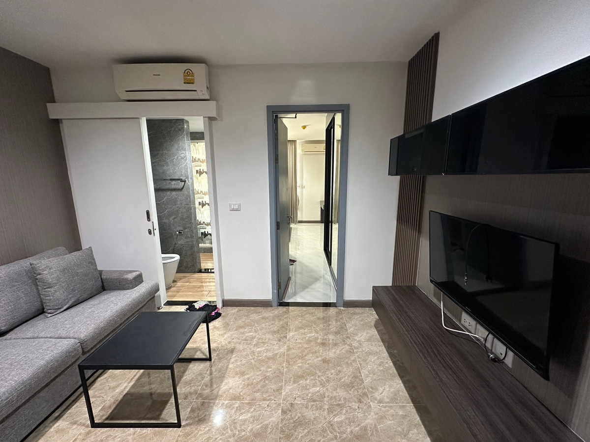 For RentCondoRama9, Petchburi, RCA : For rent A Space ID Asoke-Ratchada near MRT Rama 9.