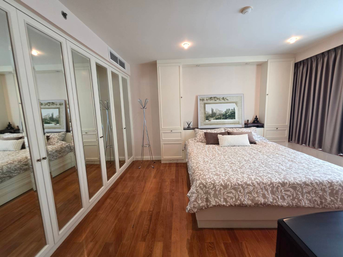 For SaleCondoWitthayu, Chidlom, Langsuan, Ploenchit : Langsuan Ville: 1+1 bed 1bath 97.05sqm. 17,000,000 transfer fee 50/50 Am: 0656199198