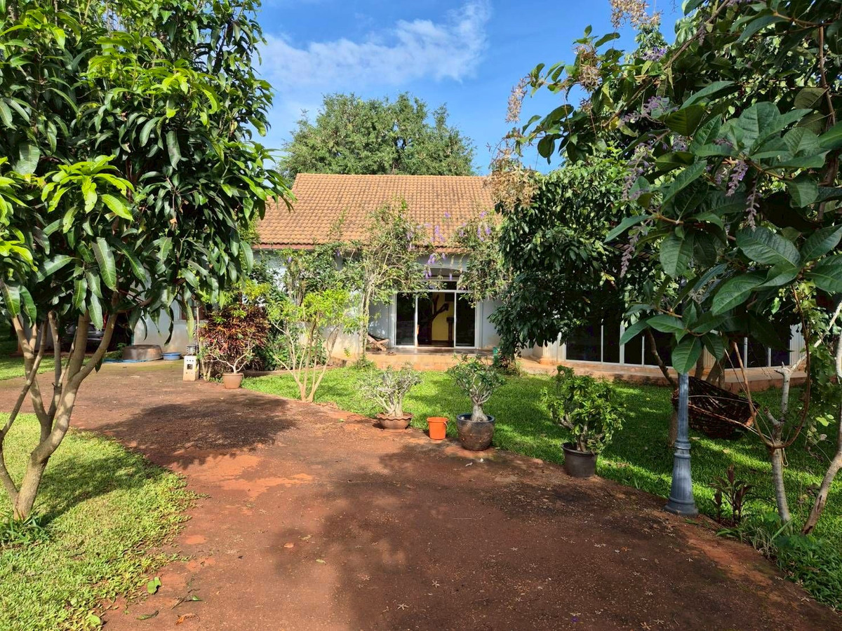 ขายบ้านปากช่อง เขาใหญ่ : บ้านพร้อมที่ดิน ทำเลวิวภูเขา ใกล้ถนน ธนรัชต์ 