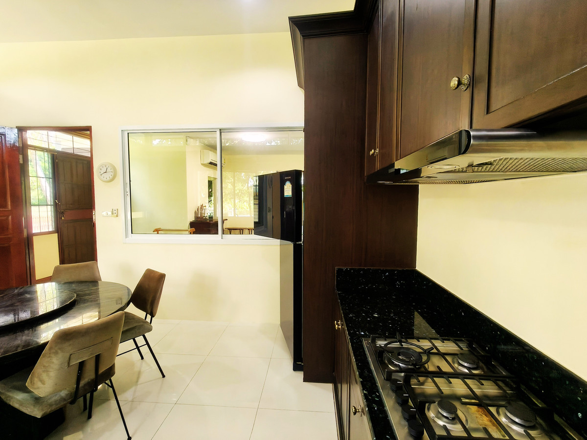 ขายบ้านระยอง : ⛳️ ขายบ้านหรูสไตล์รีสอร์ท ติดสนามกอล์ฟ Eastern Star ระยอง บนที่ดินผืนใหญ่ 880 ตร.ว. ชีวิตพักผ่อนระดับ Exclusive ที่คุณครอบครองได้