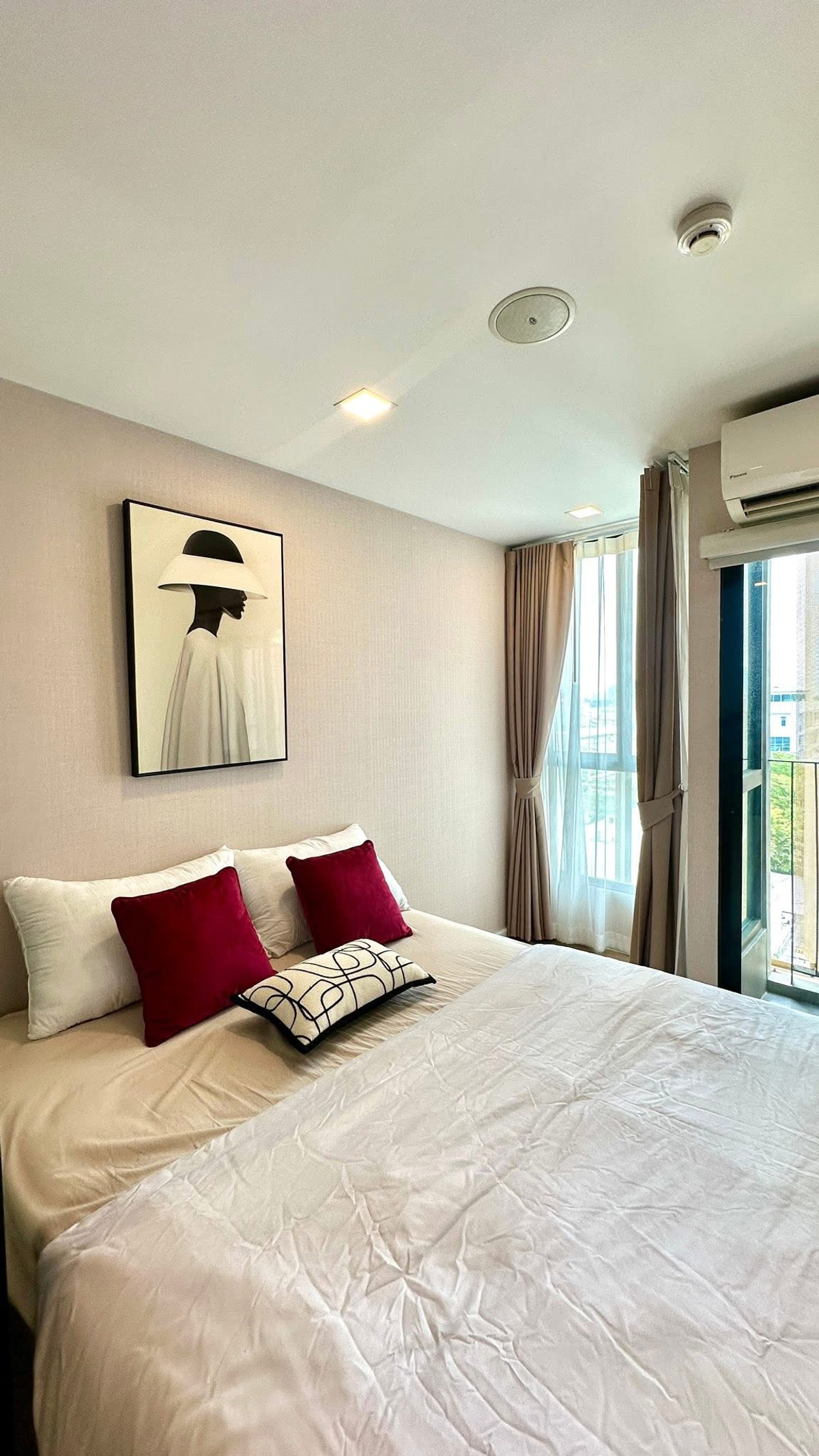 For RentCondoRatchadapisek, Huaikwang, Suttisan : For Rent ✨ Atmoz Ratchada - Huaikwang ✨ Fully furnished with appliances, near MRT Huaikwang.