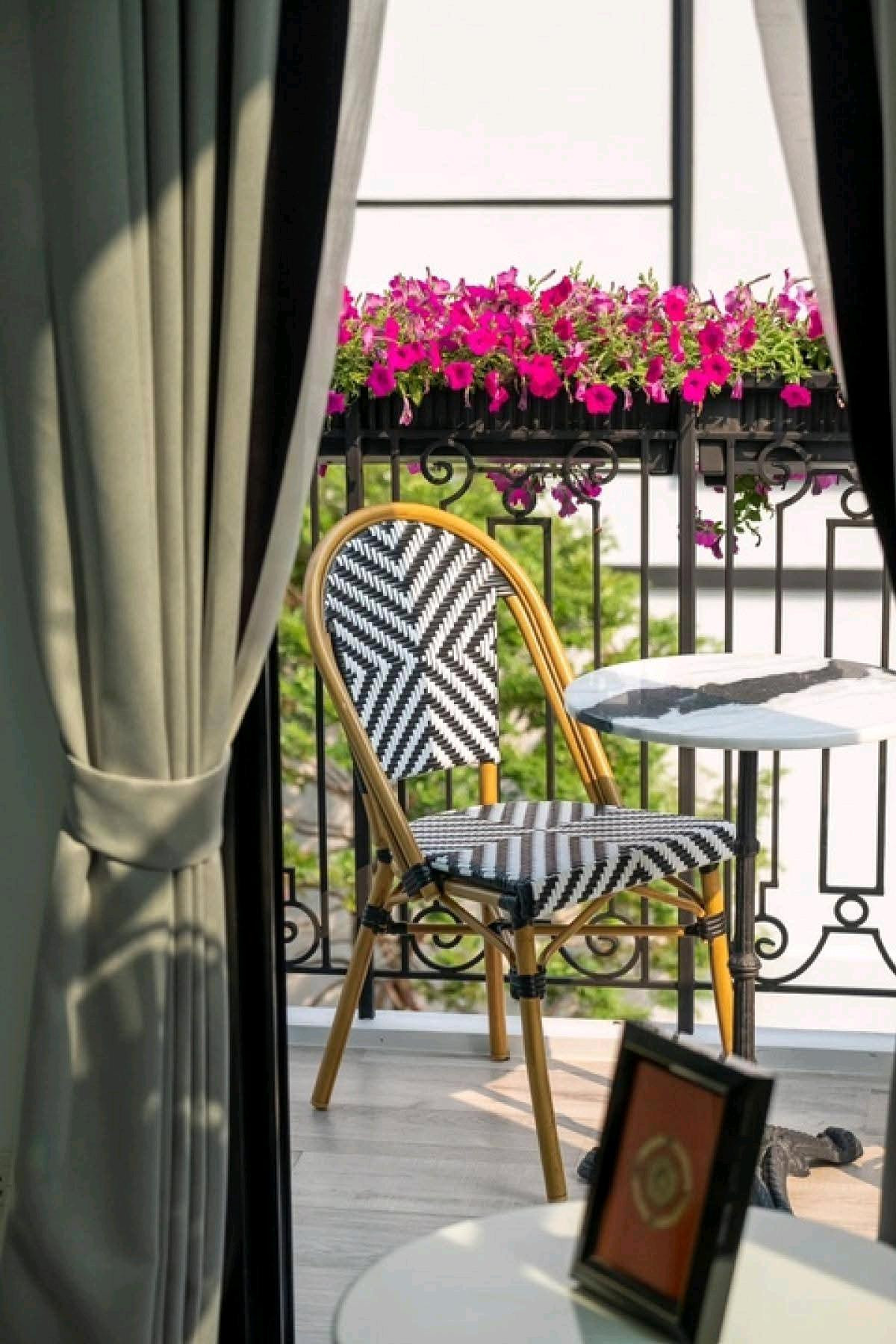 ทาวน์โฮมสุขุมวิท อโศก ทองหล่อ : 🚩For Rent/Sale : Maison blanche 67 / 🛗 Elevator / 3 Bed , 5 Bath