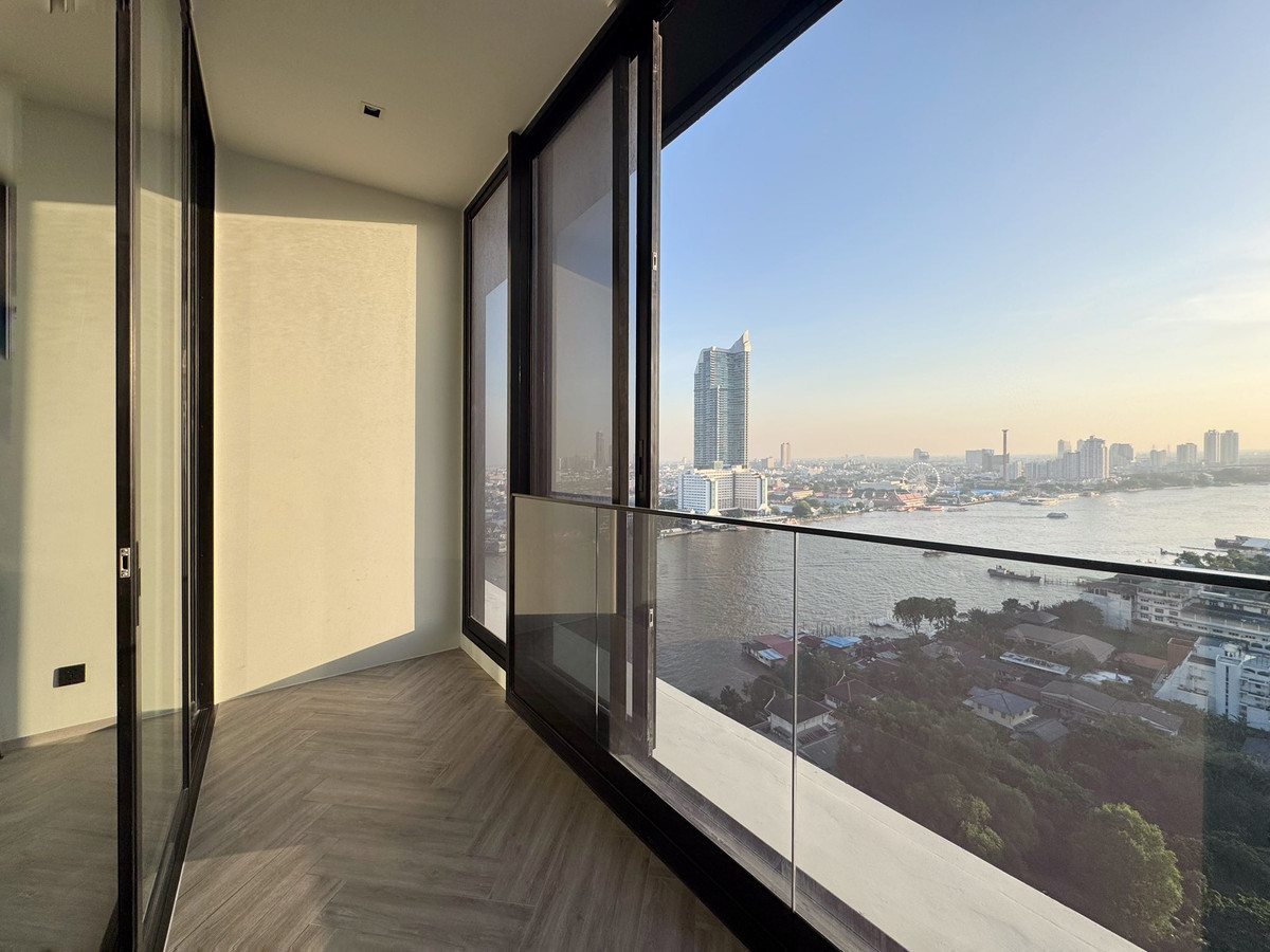 For SaleCondoWongwianyai, Charoennakor : Chapter Charoen Nakhon - Riverside Wake up early and see the curve of the Chao Phraya River. Tea and coffee are more delicious without explanation.