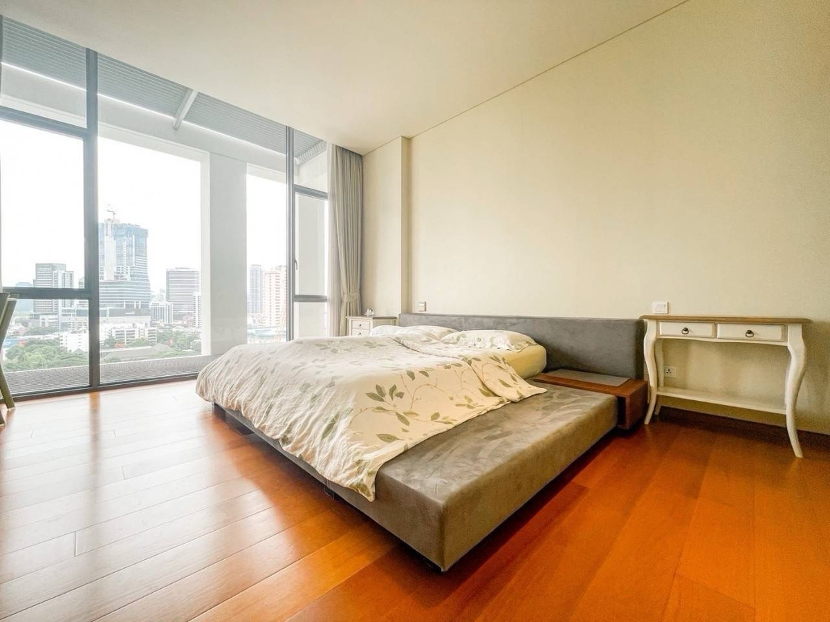 For SaleCondoSathorn, Narathiwat : The Sukhothai Residence 3b4b 351sqm 115mb