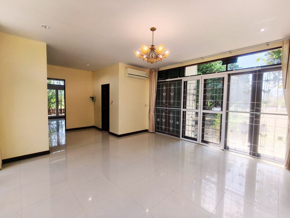 ขายบ้านระยอง : ⛳️ ขายบ้านหรูสไตล์รีสอร์ท ติดสนามกอล์ฟ Eastern Star ระยอง บนที่ดินผืนใหญ่ 880 ตร.ว. ชีวิตพักผ่อนระดับ Exclusive ที่คุณครอบครองได้