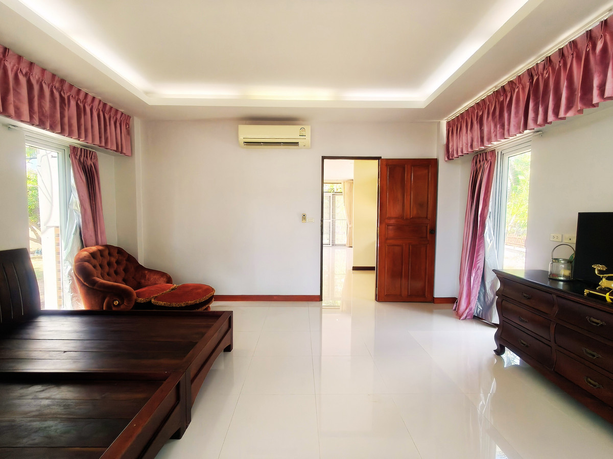 ขายบ้านระยอง : ⛳️ ขายบ้านหรูสไตล์รีสอร์ท ติดสนามกอล์ฟ Eastern Star ระยอง บนที่ดินผืนใหญ่ 880 ตร.ว. ชีวิตพักผ่อนระดับ Exclusive ที่คุณครอบครองได้