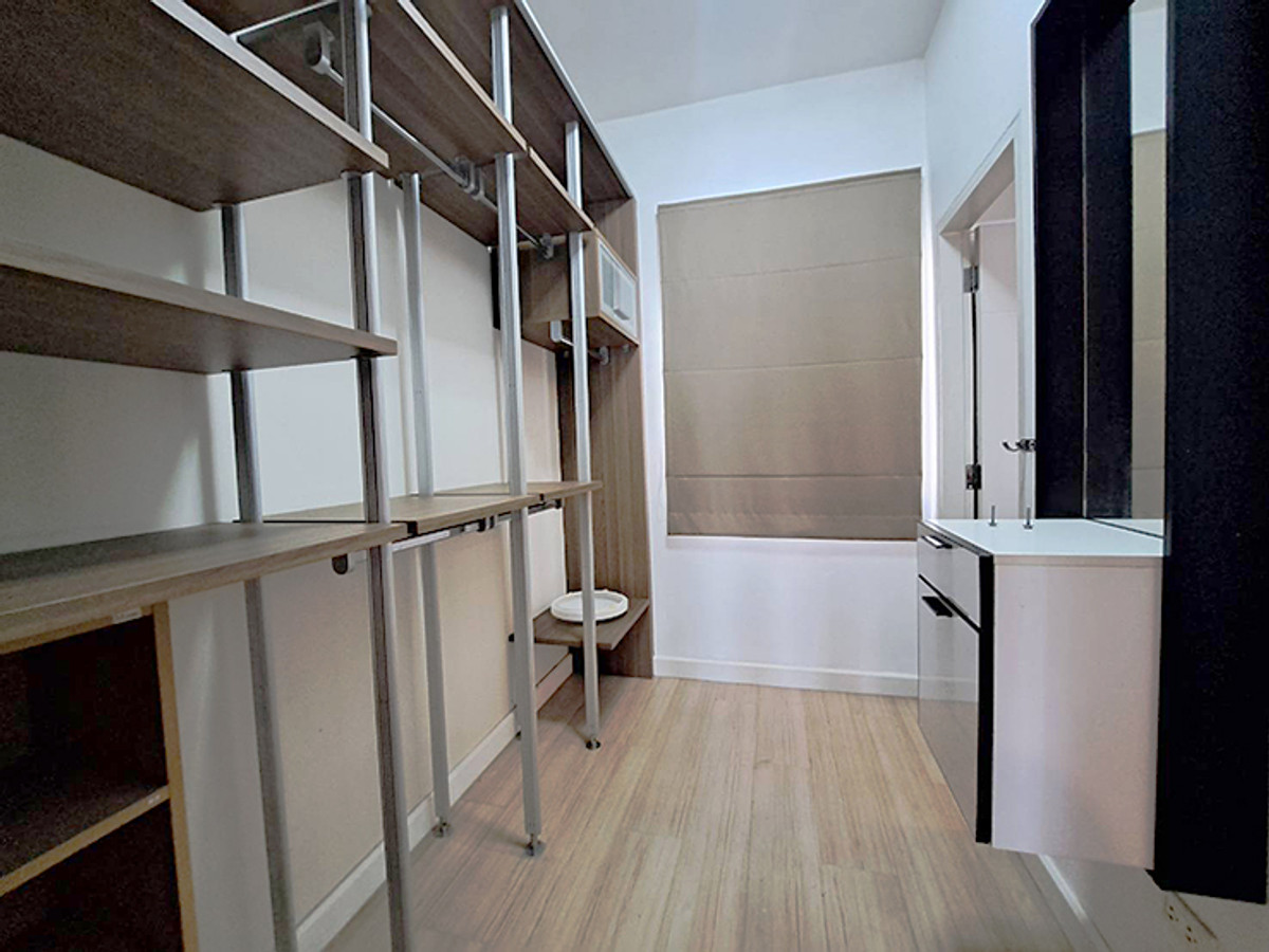 ขายทาวน์โฮมท่าพระ ตลาดพลู วุฒากาศ : ขายทาวน์โฮม 3 ชั้น ซิกเนเจอร์ กัลปพฤกษ์ (Sixnature Kalapapruek) บ้านสวย สภาพดี โซนหน้าโครงการ ถนนกว้าง 