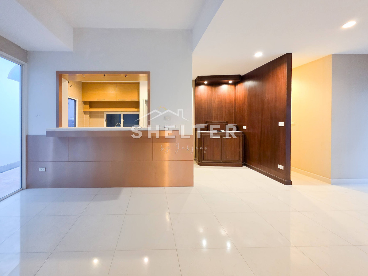 For SaleHousePattanakan, Srinakarin : 3-story detached house, modern style Project electrical wires into the ground Near The Nine and ABAC 🏠