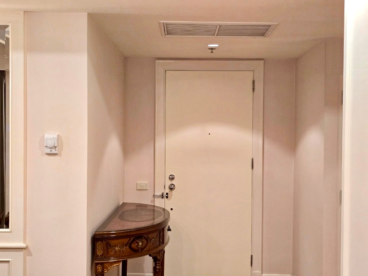 For SaleCondoWitthayu, Chidlom, Langsuan, Ploenchit : Langsuan Ville: 1+1 bed 1bath 97.05sqm. 17,000,000 transfer fee 50/50 Am: 0656199198